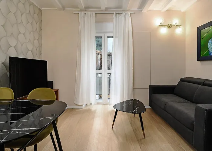 Classbnb - Central Apartment Near Castello Sforzesco